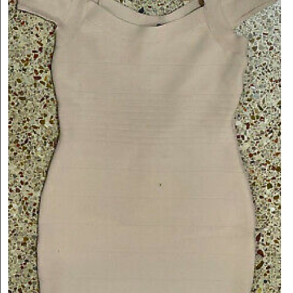 Guess Bandage Cream Dress Cold Shoulder. Keyhole Back Size Large New No Tag - Picture 10 of 14